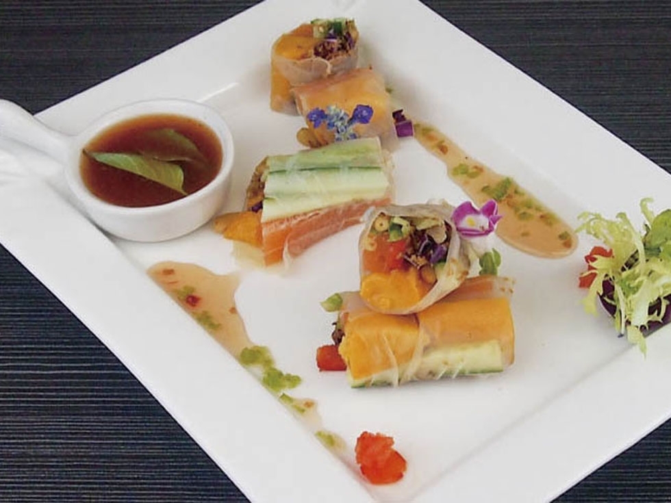 越式香芒三文魚卷